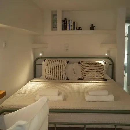 Naousa's Melody Naousa (Paros)