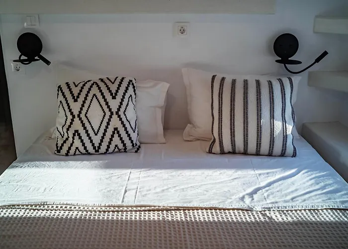 Naousa's Melody בית נופש *