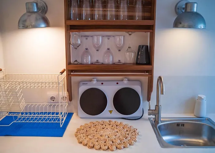 בית נופש Naousa's Melody *